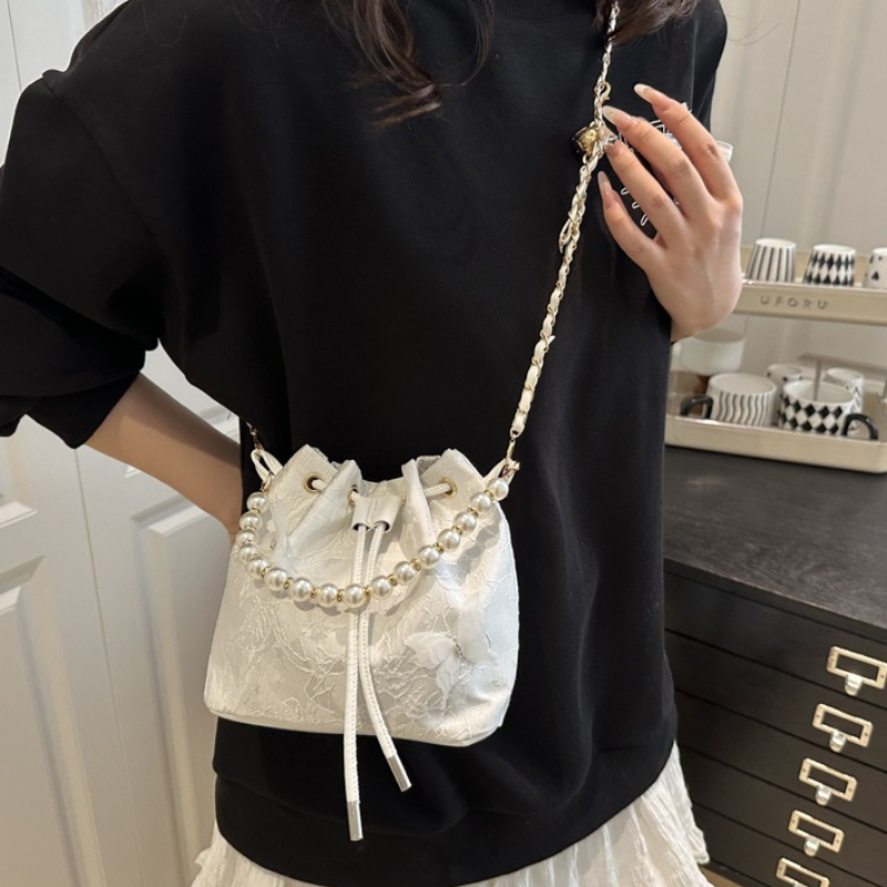Tas Tangan Renda Elegan dengan - Beaded Trim Fringe ulasan dan harga